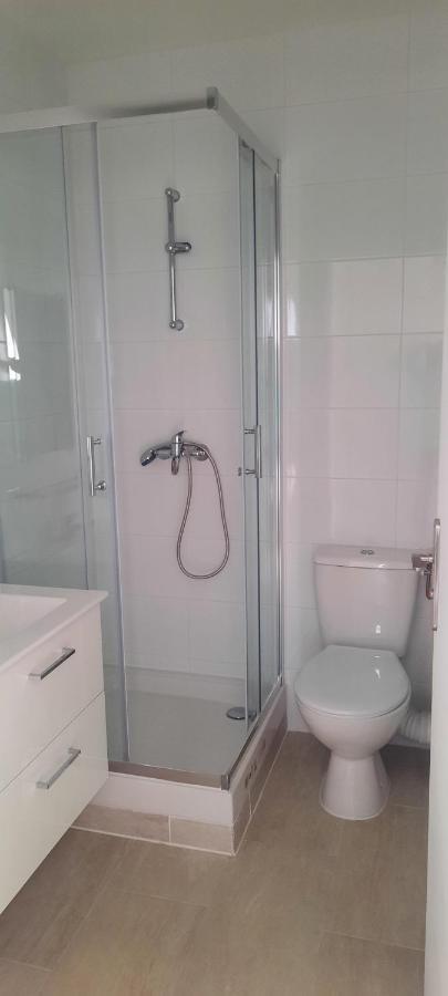 Studio Parking Gratuit Sur Place Claye Souilly Exterior foto