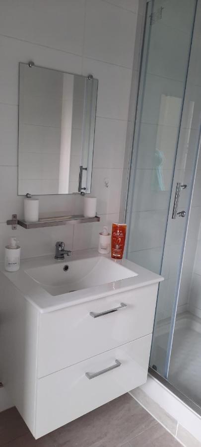 Studio Parking Gratuit Sur Place Claye Souilly Exterior foto